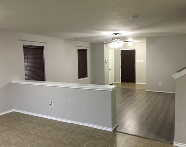 18102 Rexine Lane - Photo Thumbnail 11
