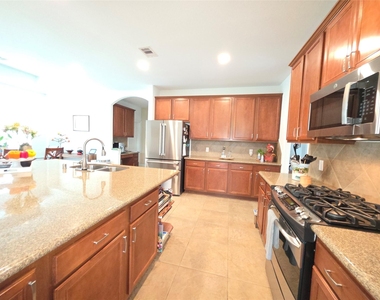79 Buck Trail Place - Photo Thumbnail 5