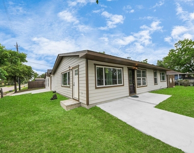 5903 Belneath Street - Photo Thumbnail 2