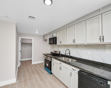 5903 Belneath Street - Photo Thumbnail 10