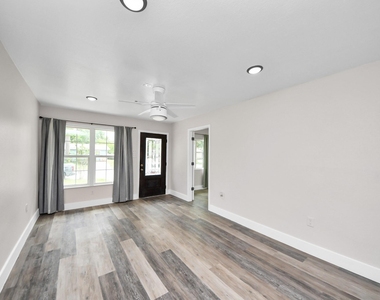 5903 Belneath Street - Photo Thumbnail 5