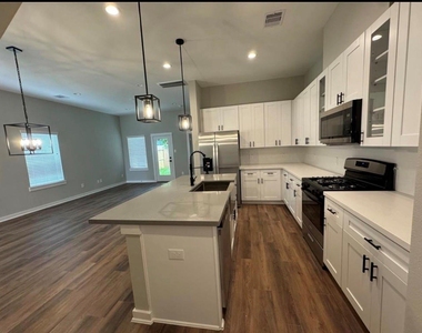 11321 Stonework Grove Lane - Photo Thumbnail 4