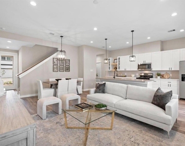11321 Stonework Grove Lane - Photo Thumbnail 10