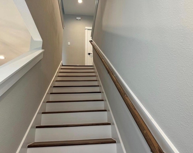 11321 Stonework Grove Lane - Photo Thumbnail 9