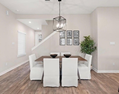 11321 Stonework Grove Lane - Photo Thumbnail 5