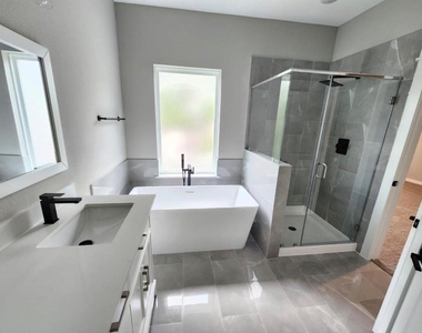 11321 Stonework Grove Lane - Photo Thumbnail 15