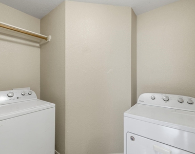 9318 Castlegap Drive - Photo Thumbnail 11