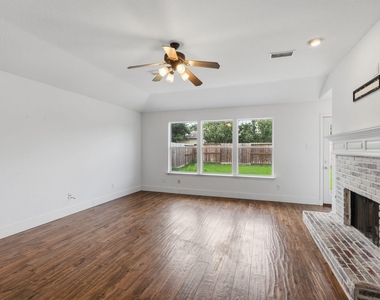 9318 Castlegap Drive - Photo Thumbnail 9