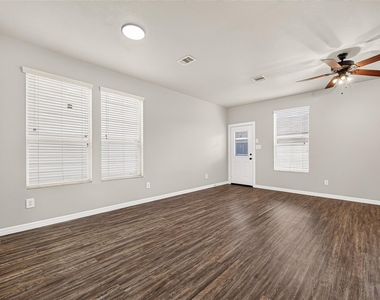 16743 Libson Falls Drive - Photo Thumbnail 7