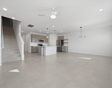 359 W Rose Marie Lane - Photo Thumbnail 4