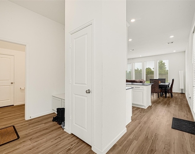 12978 Rio Mariano Lane - Photo Thumbnail 8