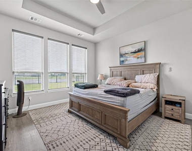 6506 Tiburon Lakes Drive - Photo Thumbnail 19