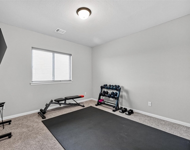 6506 Tiburon Lakes Drive - Photo Thumbnail 32