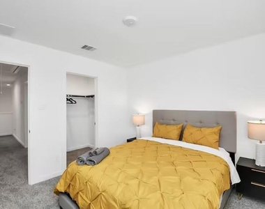 12320 Churchill Down Dr - Photo Thumbnail 12