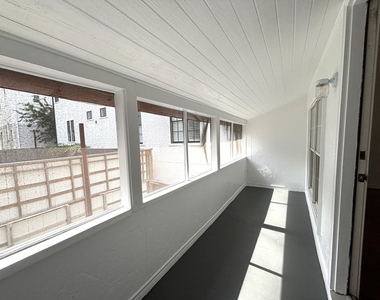 3918 Driscoll Street - Photo Thumbnail 13