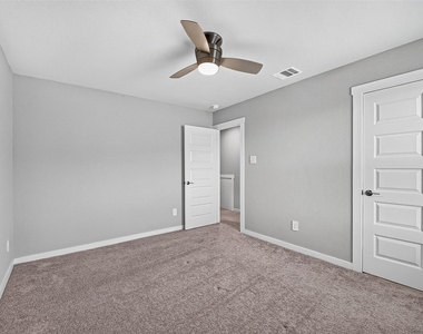 13126 Lago Acero Lane - Photo Thumbnail 34