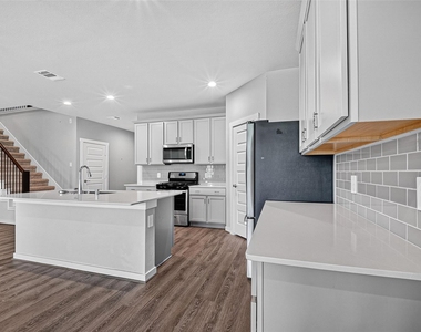 13126 Lago Acero Lane - Photo Thumbnail 12