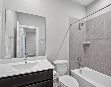 13126 Lago Acero Lane - Photo Thumbnail 5