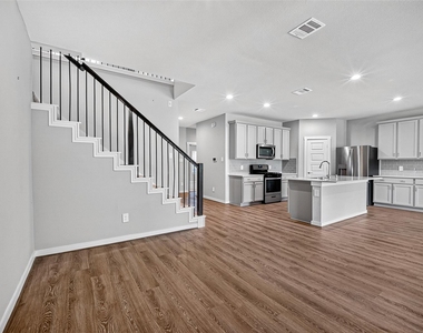 13126 Lago Acero Lane - Photo Thumbnail 27
