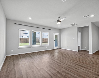 13126 Lago Acero Lane - Photo Thumbnail 16