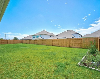 13126 Lago Acero Lane - Photo Thumbnail 41