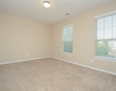 22 Cheswood Manor - Photo Thumbnail 27