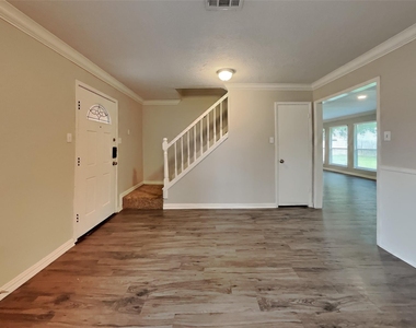 15506 Swan Creek Drive - Photo Thumbnail 1