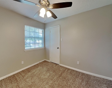 15506 Swan Creek Drive - Photo Thumbnail 13