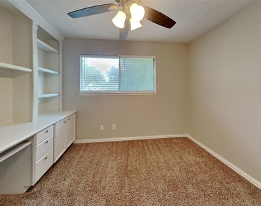15506 Swan Creek Drive - Photo Thumbnail 11