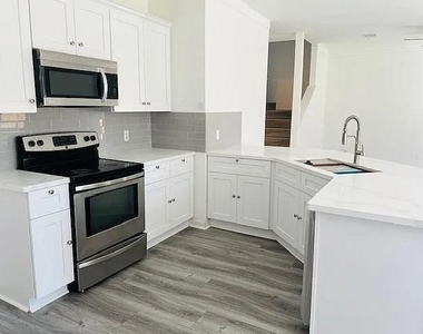 17627 Glenwolf Drive - Photo Thumbnail 3