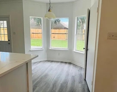 17627 Glenwolf Drive - Photo Thumbnail 7