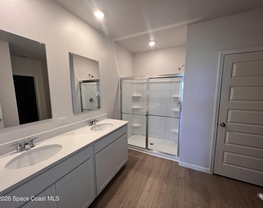1493 Garabaldi Circle Se - Photo Thumbnail 8