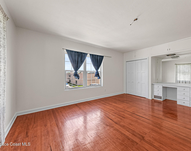 1008 E Strawbridge Avenue - Photo Thumbnail 20
