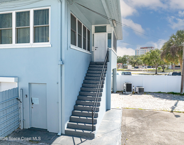 1008 E Strawbridge Avenue - Photo Thumbnail 2