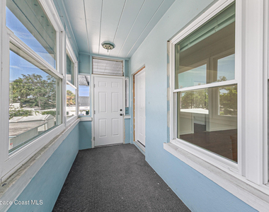 1008 E Strawbridge Avenue - Photo Thumbnail 3