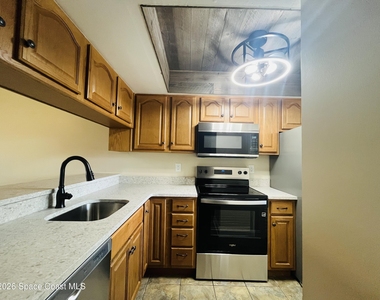 2963 Sir Hamilton Circle - Photo Thumbnail 4