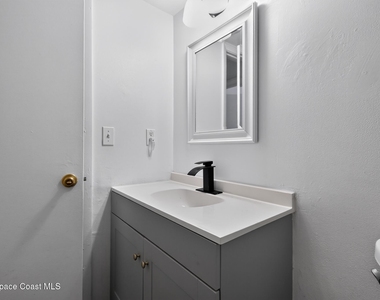 451 Mercury Avenue Se - Photo Thumbnail 9