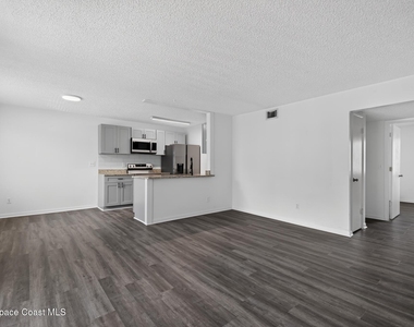 451 Mercury Avenue Se - Photo Thumbnail 4