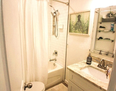 300 Monroe Avenue - Photo Thumbnail 13