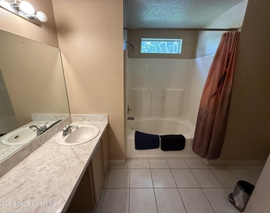 3207 Foresman Avenue Se - Photo Thumbnail 8