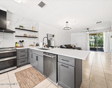 2990 S Fiske Boulevard - Photo Thumbnail 5