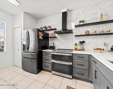 2990 S Fiske Boulevard - Photo Thumbnail 4
