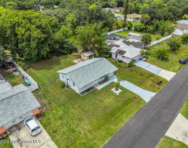 18634 Goodman Circle - Photo Thumbnail 11