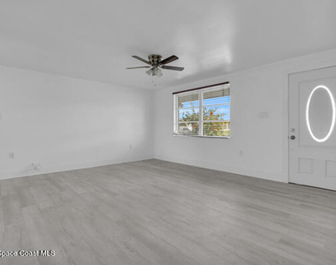 18634 Goodman Circle - Photo Thumbnail 14
