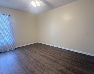 1660 Wake Forest Road Nw - Photo Thumbnail 7
