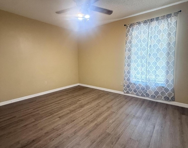 1660 Wake Forest Road Nw - Photo Thumbnail 9