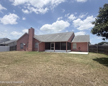 1660 Wake Forest Road Nw - Photo Thumbnail 4