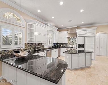 120 Lansing Island Drive - Photo Thumbnail 16