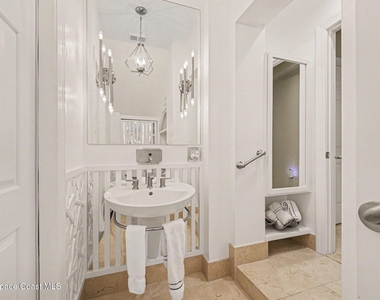 120 Lansing Island Drive - Photo Thumbnail 41
