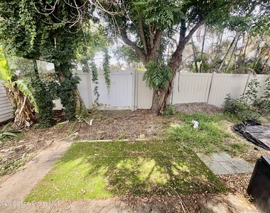 319/321 Jefferson Avenue - Photo Thumbnail 11